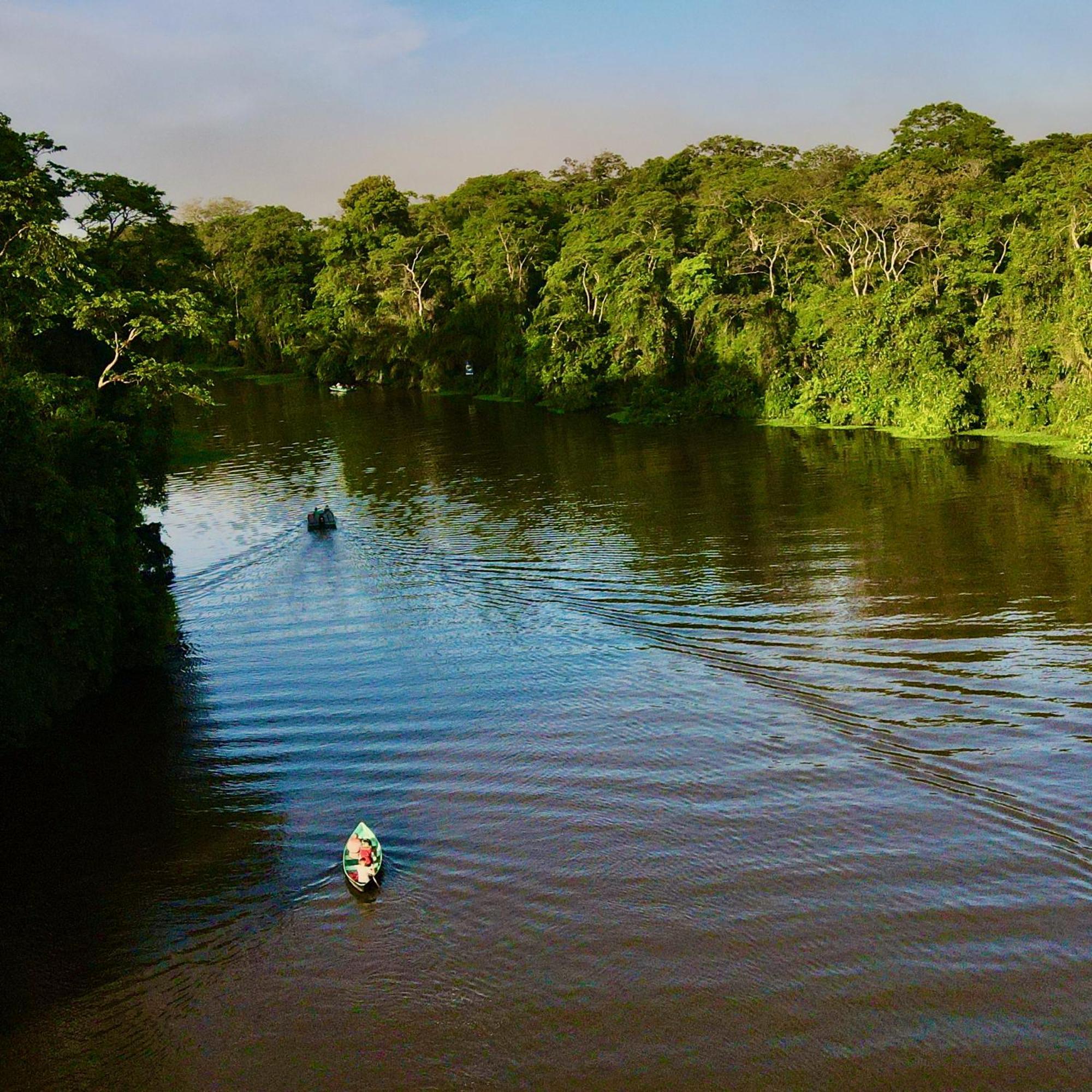 The Corner House Apartment Tortuguero Luaran gambar